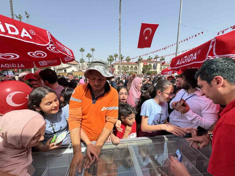Mersin’de 23 Nisan Kutlandı