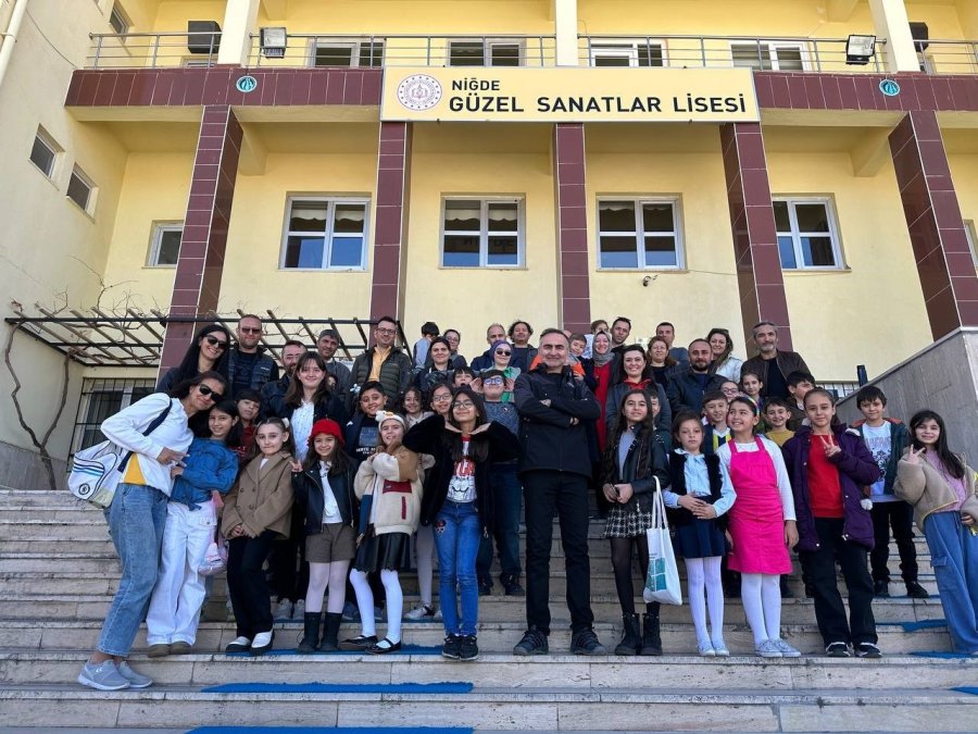 Çocuk Korosu’ndan 23 Nisan’a Özel Şarkı