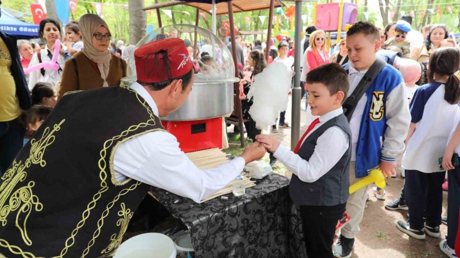Odunpazarı, Çocuk Bayramı’nı Muhteşem Bir Şenlikle Kutladı
