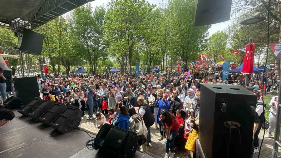 Odunpazarı, Çocuk Bayramı’nı Muhteşem Bir Şenlikle Kutladı