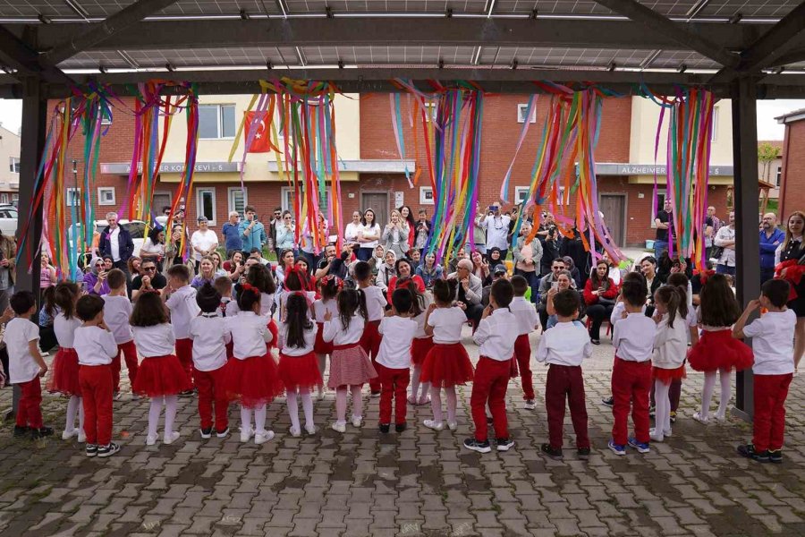 Minikler Coşkuyla Kutladı