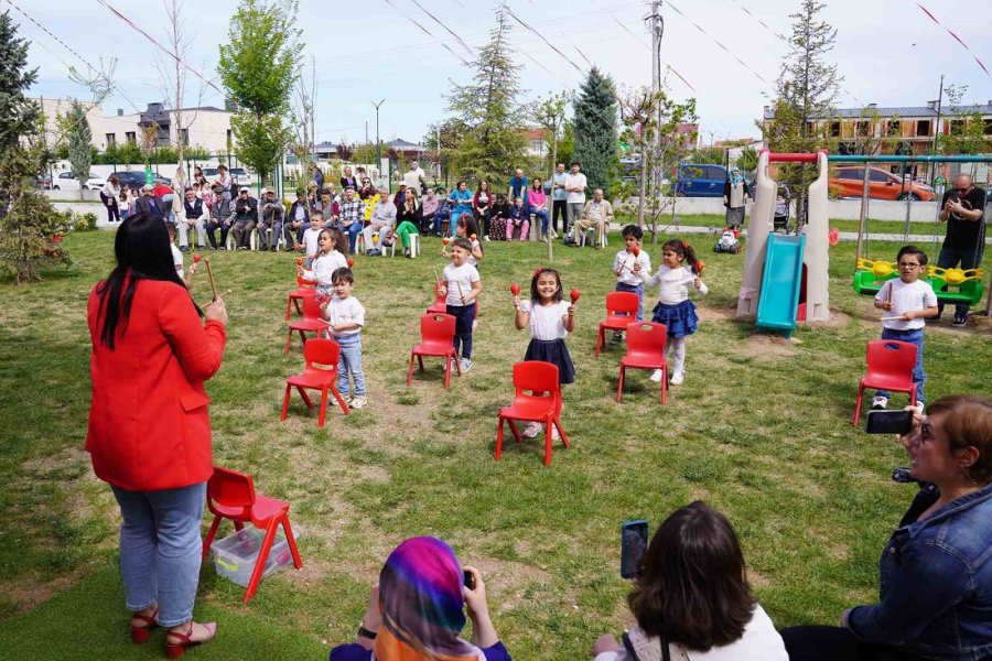 Minikler Coşkuyla Kutladı