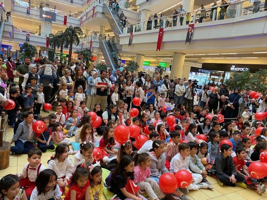 Ülkü Ocakları’ndan Çocuklara 23 Nisan Etkinliği