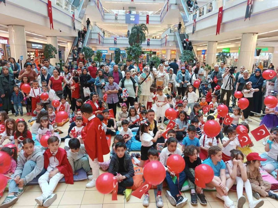 Ülkü Ocakları’ndan Çocuklara 23 Nisan Etkinliği