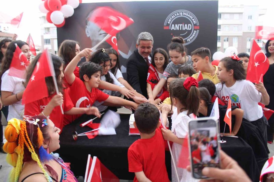 Antiad’dan Çocuk Meclisi