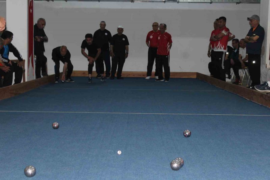 Bocce Sporunun İhtiyar Delikanlıları Alanya’da Yarıştı