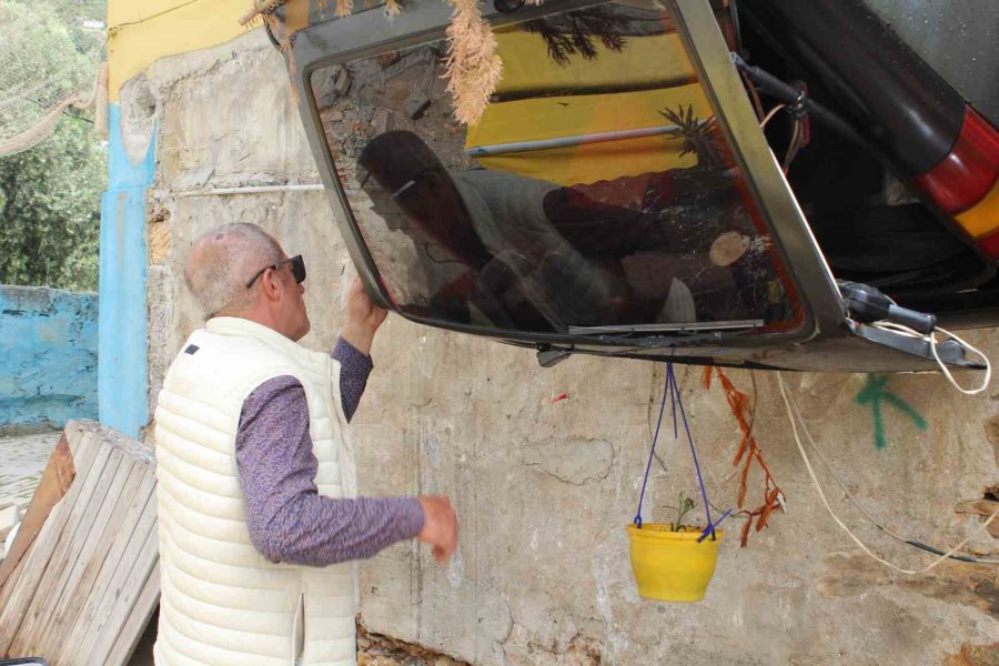 Alanya’da Duvara Asılı Cezalı Otomobile Teklif Yağıyor