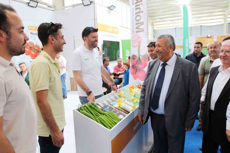 3. Kaş Kınık Tarım Fuarı Açıldı