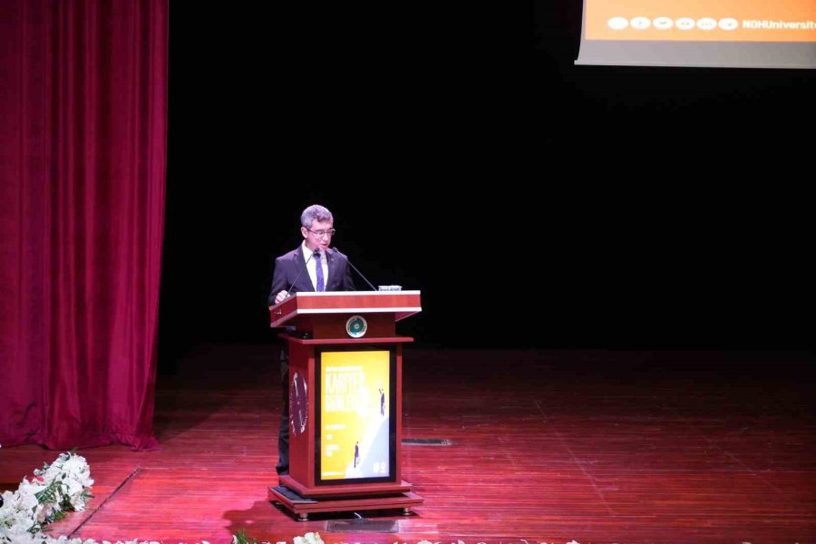 Niğde Ömer Halisdemir Üniversitesinde "kariyer Günlükleri 2" Programı Gerçekleştirildi