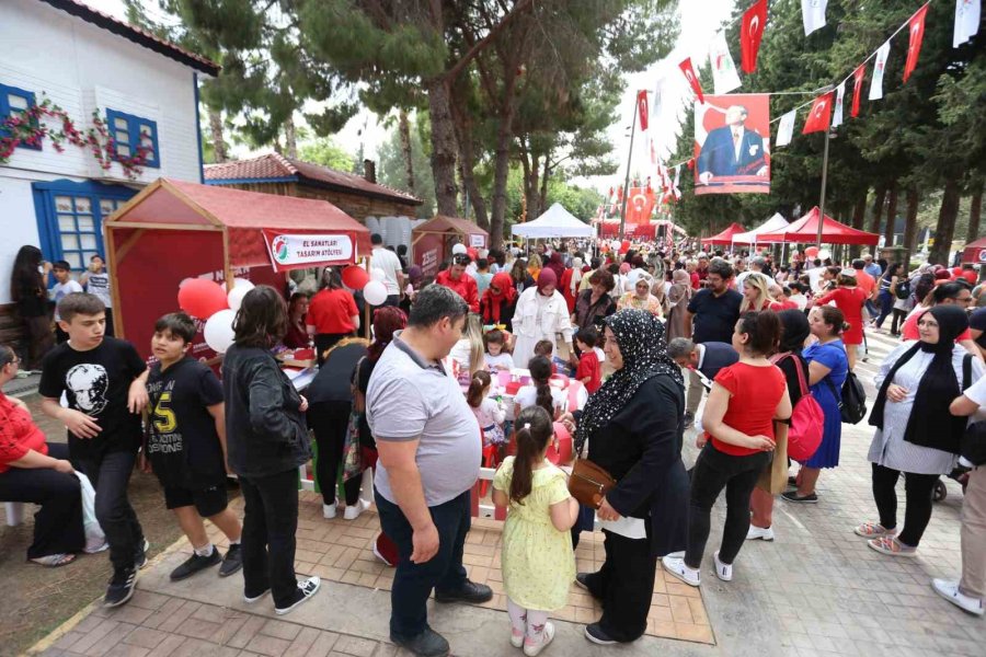 Dokuma Park, 23 Nisan’da Çocuklarla Şenlendi
