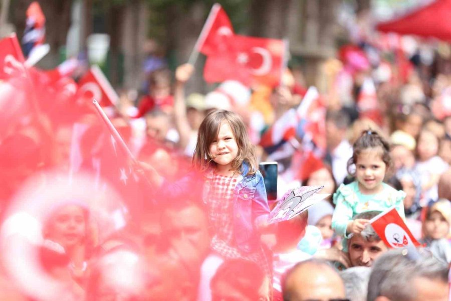 Dokuma Park, 23 Nisan’da Çocuklarla Şenlendi