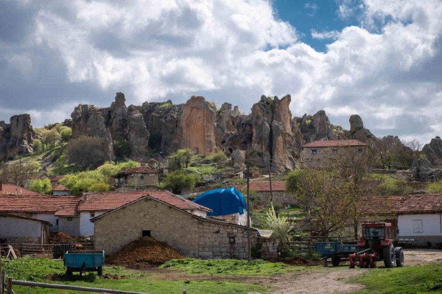 Frig Vadisi Kartpostallık Görüntüleriyle Hayran Bırakıyor