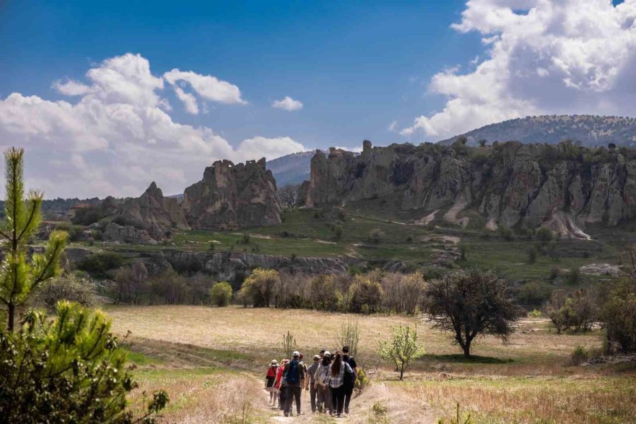 Frig Vadisi Kartpostallık Görüntüleriyle Hayran Bırakıyor