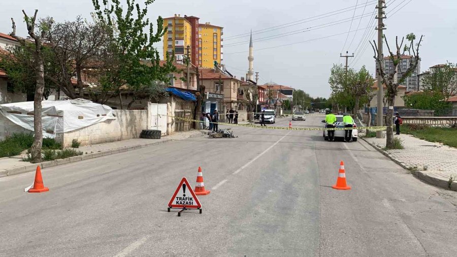 Karaman’da Motosiklet Sürücüsünün Ağır Yaralandığı Kaza Kamerada
