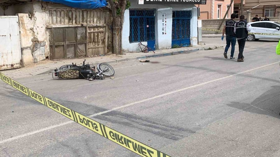 Karaman’da Motosiklet Sürücüsünün Ağır Yaralandığı Kaza Kamerada