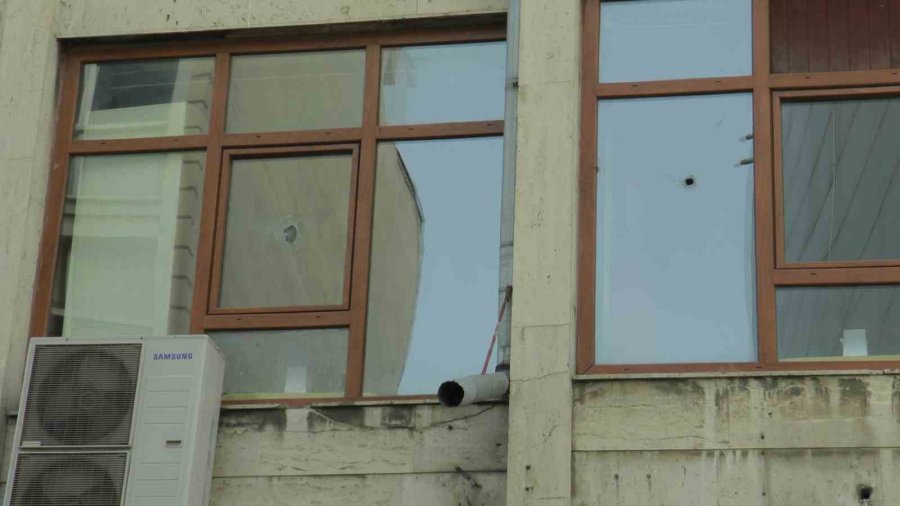 Kayseri’de İş Yeri Kurşunlandı