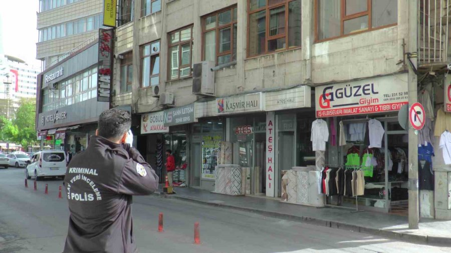 Kayseri’de İş Yeri Kurşunlandı