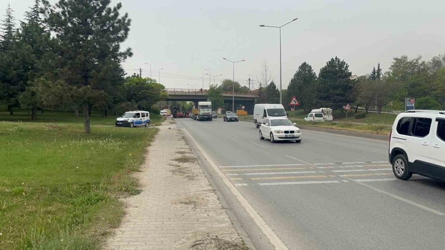 Motosikleti İle Virajı Alamayıp 100 Metre Yalpaladıktan Sonra Kaza Yapan Sürücü Ağır Yaralandı