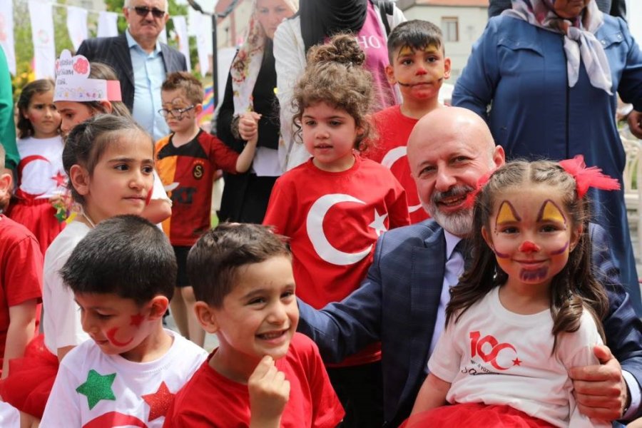 Kocasinan’da 3 Gün Sürecek Olan Çocuk Şenlikleri Başladı