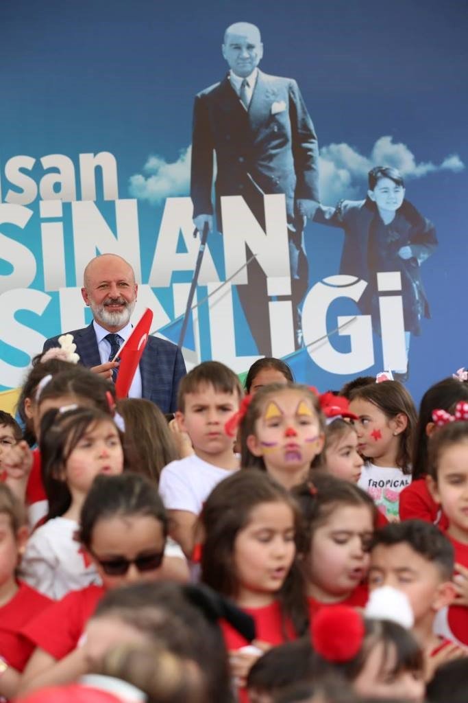 Kocasinan’da 3 Gün Sürecek Olan Çocuk Şenlikleri Başladı