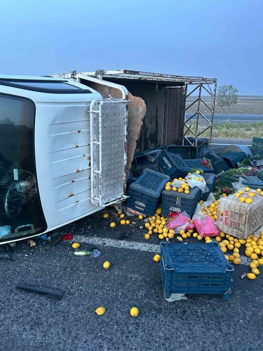 Konya’da Kamyonet Devrildi: 2 Yaralı