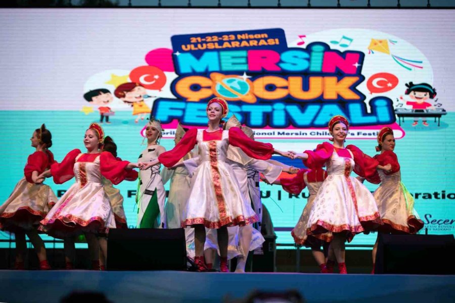 Dünya Çocukları Mersin’deki Festivalde Buluştu