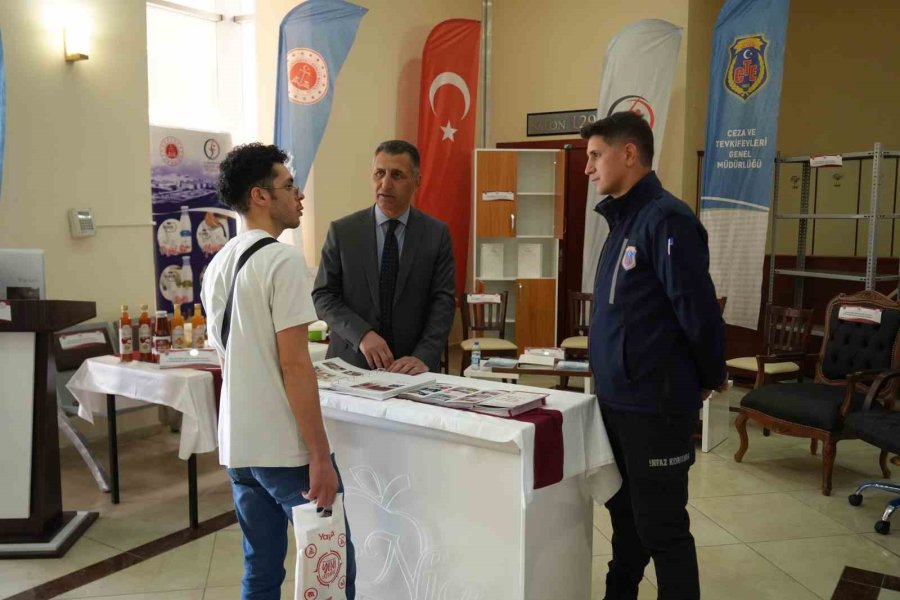 Niğde Ömer Halisdemir Üniversitesinde "kariyer Günlükleri 2" Programı Gerçekleştirildi