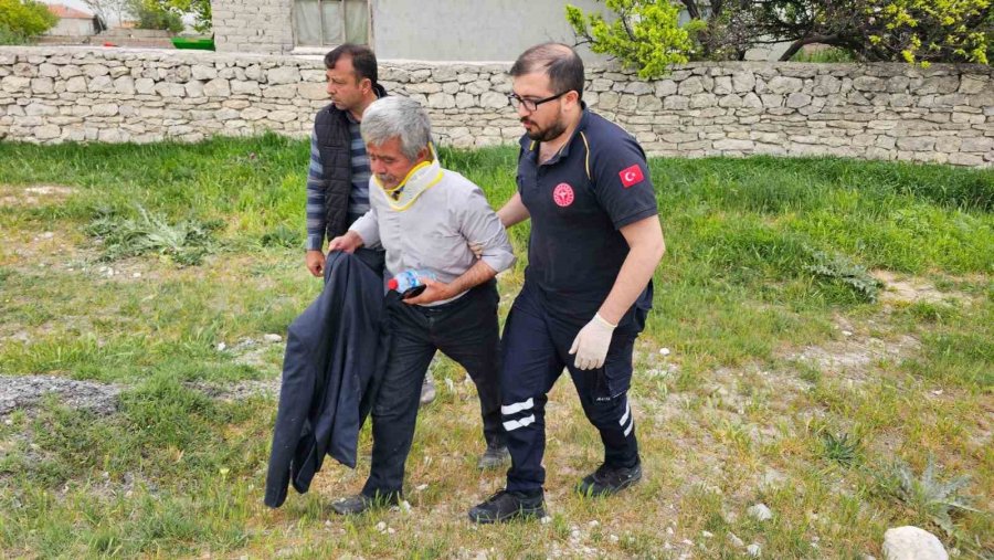 Otomobil İle Kamyonetin Çarpışma Anı Kamerada