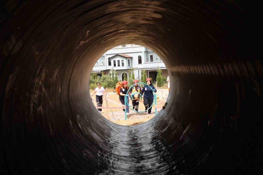 Türkiye’nin İlk Ve Acil Yardım Öğrencileri Alkü’de Kıyasıya Mücadele Etti