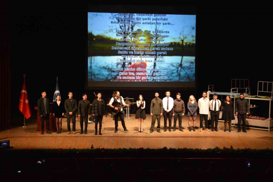 ’rus Dili, Edebiyatı Ve Kültürü Iıı. Uluslararası Bilimsel Öğrenci Sempozyumu’ Akm’de Başladı