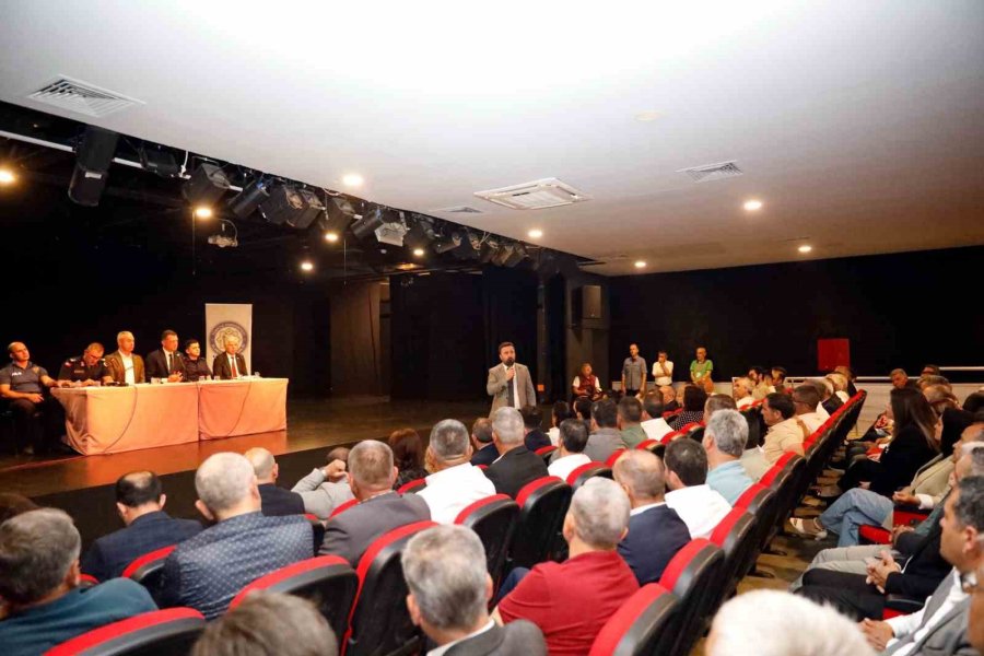 Başkan Özçelik: "2021 Sonrası Yapılara Olur Vermeyin"