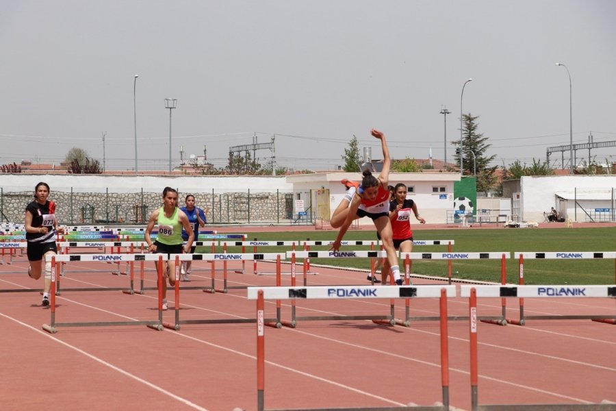 Karaman’da Başlayan Atletizm Grup Yarışmalarına 14 İlden 425 Sporcu Katılıyor