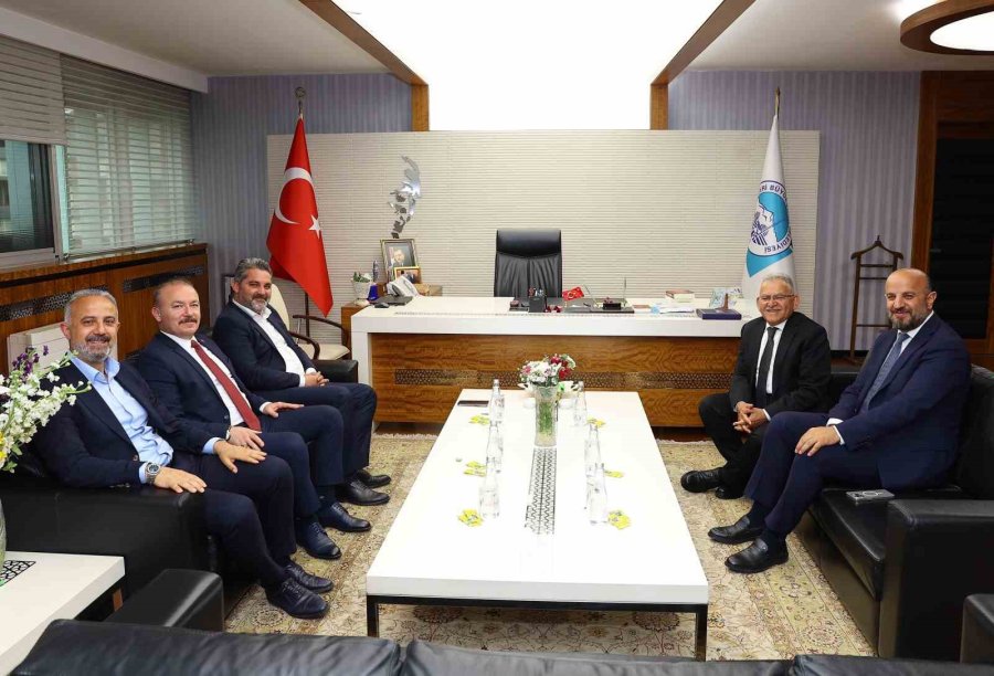 Yerel Yönetimler Başkan Yardımcısı Kirazoğlu’ndan Başkan Büyükkılıç’a Ziyaret