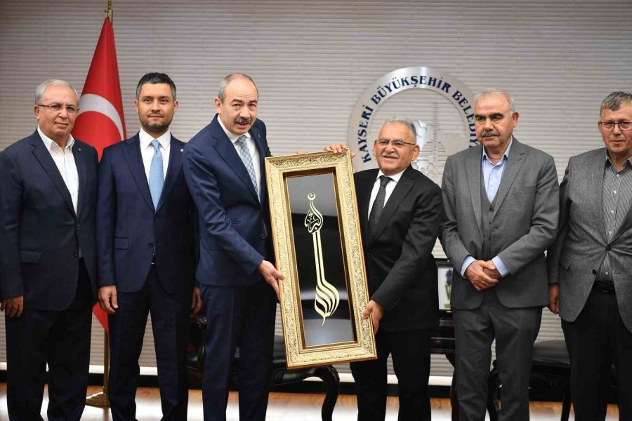 Kto Heyetini Ağırlayan Başkan Büyükkılıç’a "birlik" Vurgusu