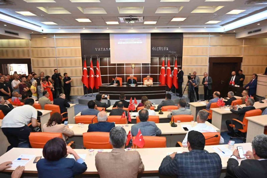 Kepez Belediye Başkan Vekilliğine Refik Emre Altekin Seçildi