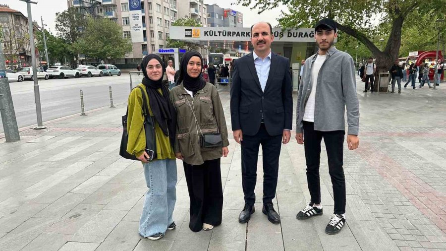 Başkan Altay Kültürpark’ta Vatandaşlarla Buluştu