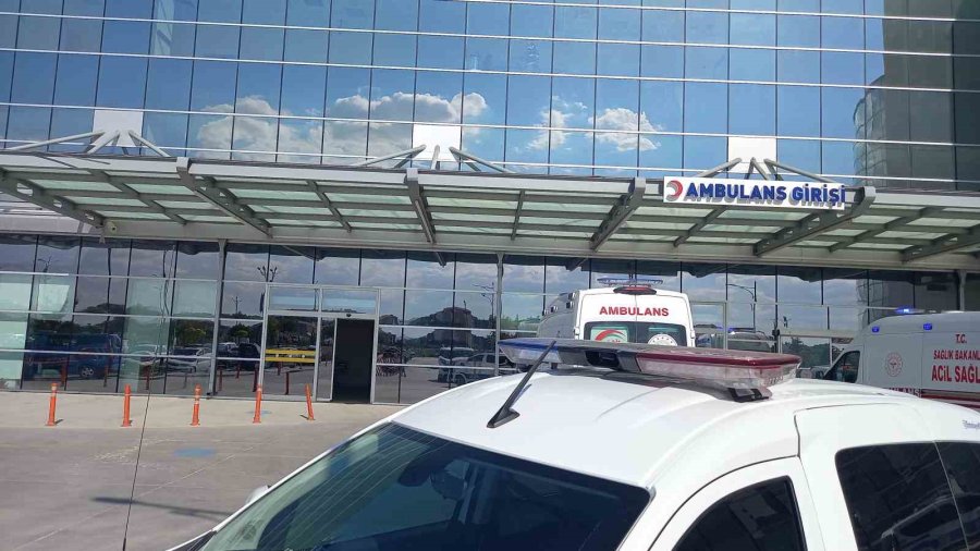 Arkadaşını Vurup Pişman Olunca Hastane Önüne Bırakıp Kaçtı