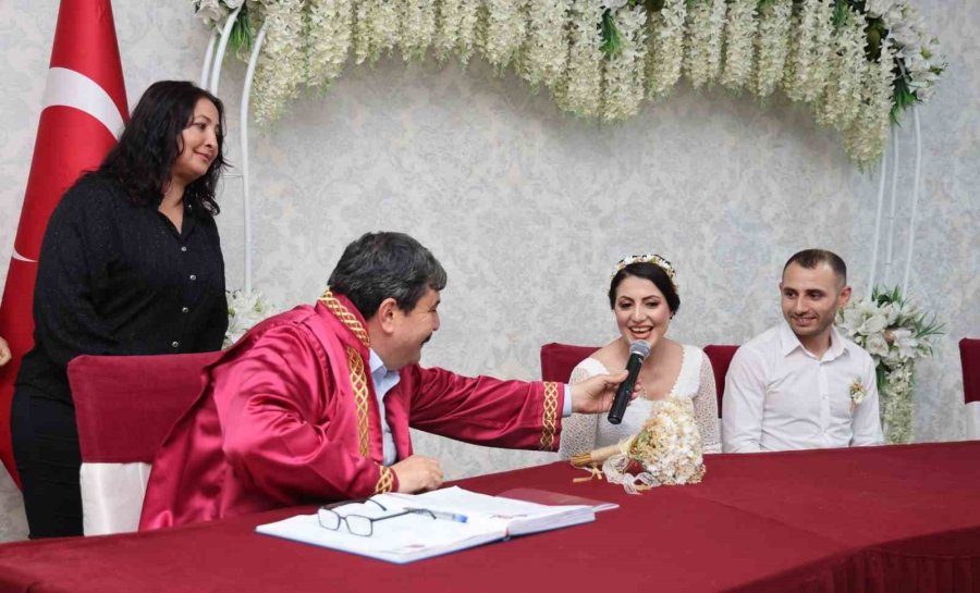 Başkan Yıldız, İlk Nikahını Kıydı