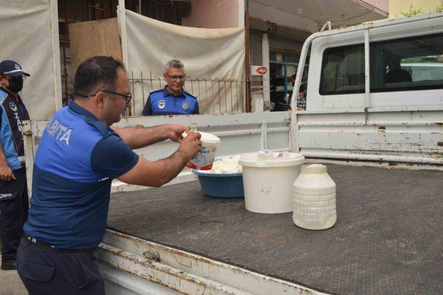 Mersin’de Sağlıksız Ortamda Üretim Yapılan Kaçak Peynir İmalathanesi Tespit Edildi