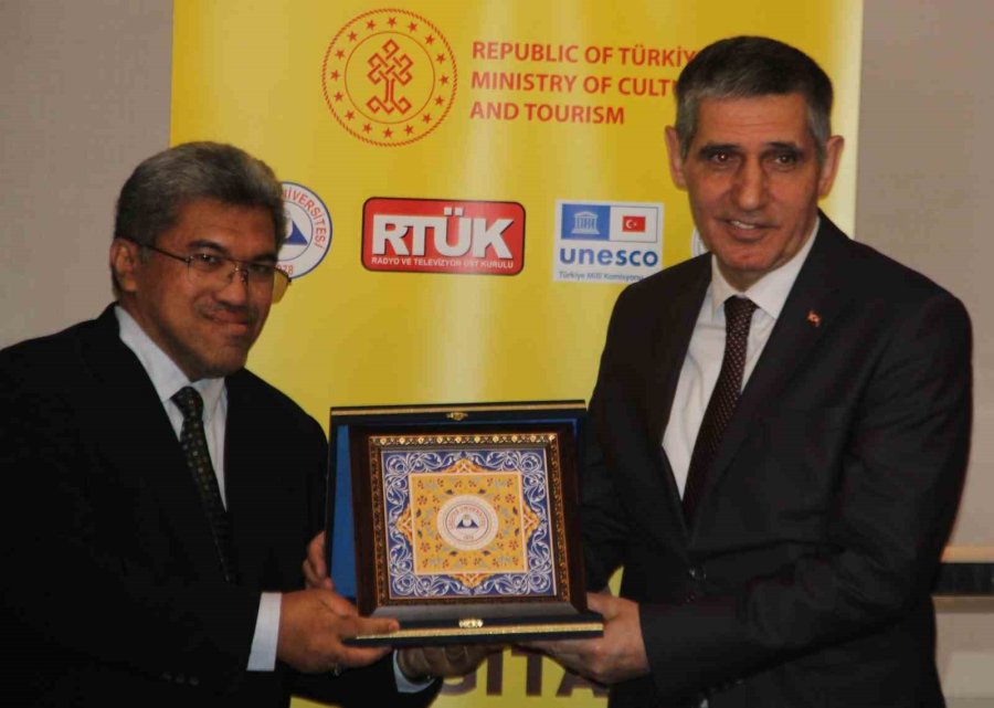 Rtük Başkanvekili Karadaş: "islamiyet’e Ve Müslümanlara Karşı Dışlayıcı Tutuma, Yine Onların Kullandıkları Yöntemleri Kullanarak Cevap Vermek Mecburiyet Haline Gelmiştir"