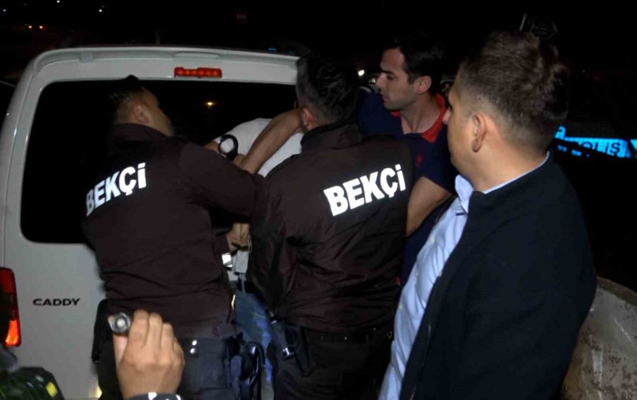 Uyuşturucuyla Yakalanan Alkollü Sürücü Polise Direndi