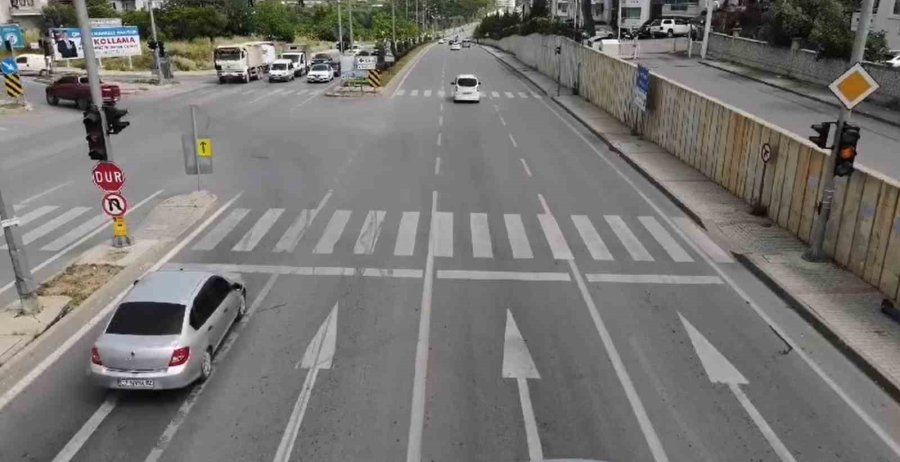 Alanya’da Jandarmadan Dron Destekli Trafik Uygulaması
