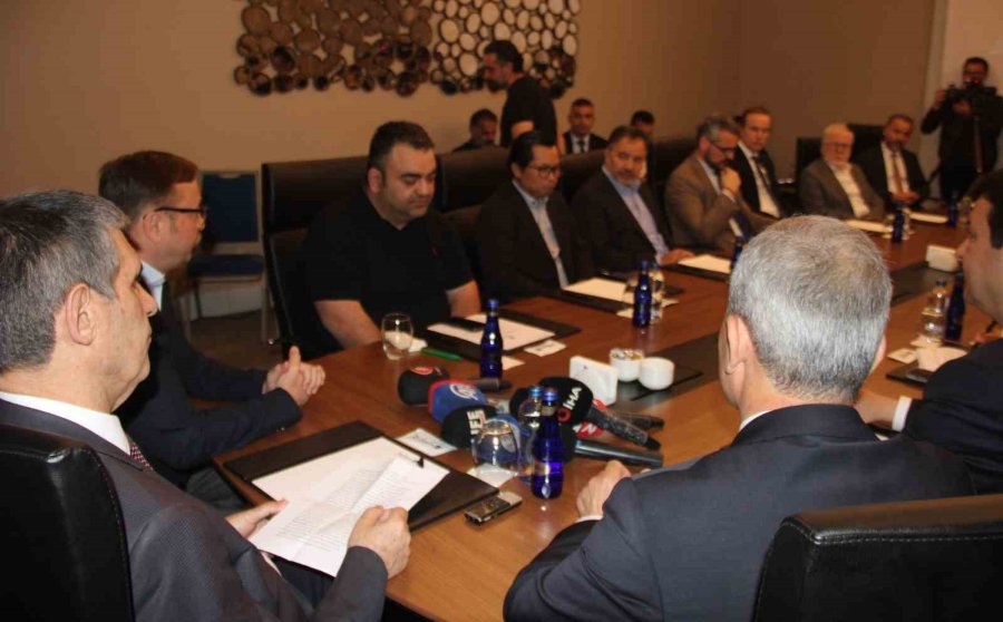 Rtük Başkanvekili Karadaş: "islamiyet’e Ve Müslümanlara Karşı Dışlayıcı Tutuma, Yine Onların Kullandıkları Yöntemleri Kullanarak Cevap Vermek Mecburiyet Haline Gelmiştir"