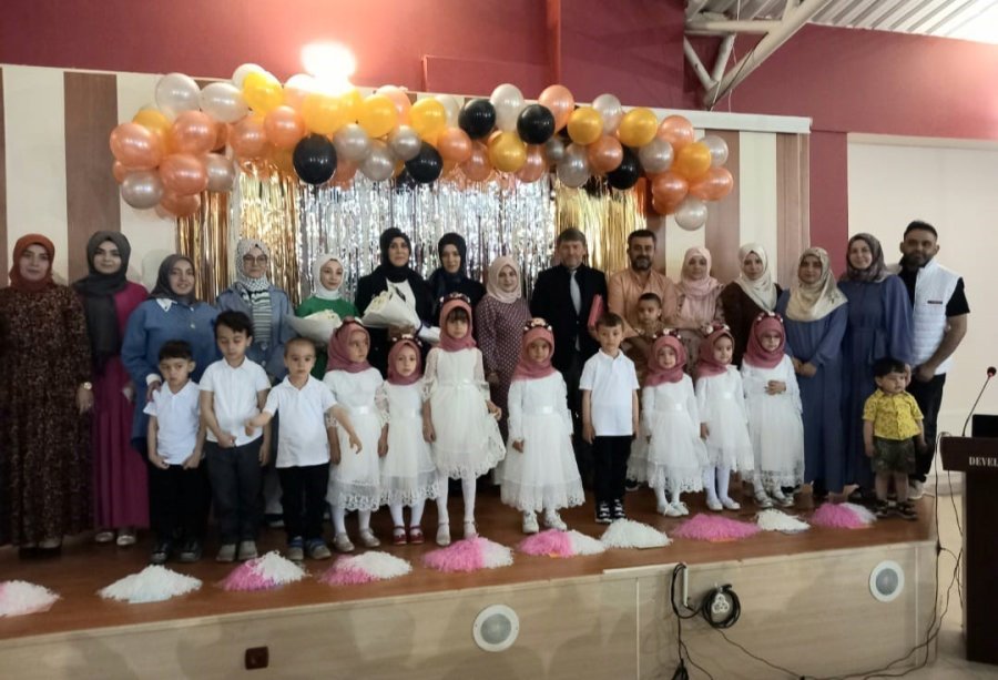 Develi’de Küçük Çocuklar Düzenlenen Törenle Kur’an Okumaya Geçti