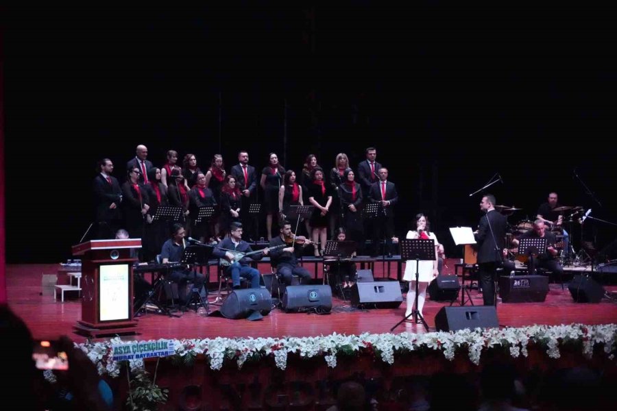 Sağlıkçılar Bu Kez Eğlendirdi