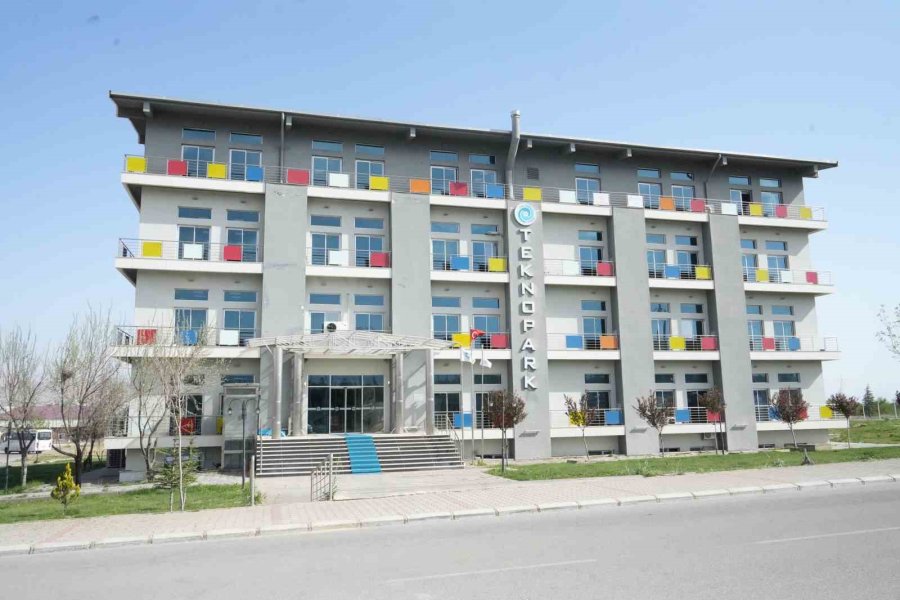 Teknopark, Niğde’nin Teknoloji Yolculuğuna Yeni Bir Boyut Kazandırıyor
