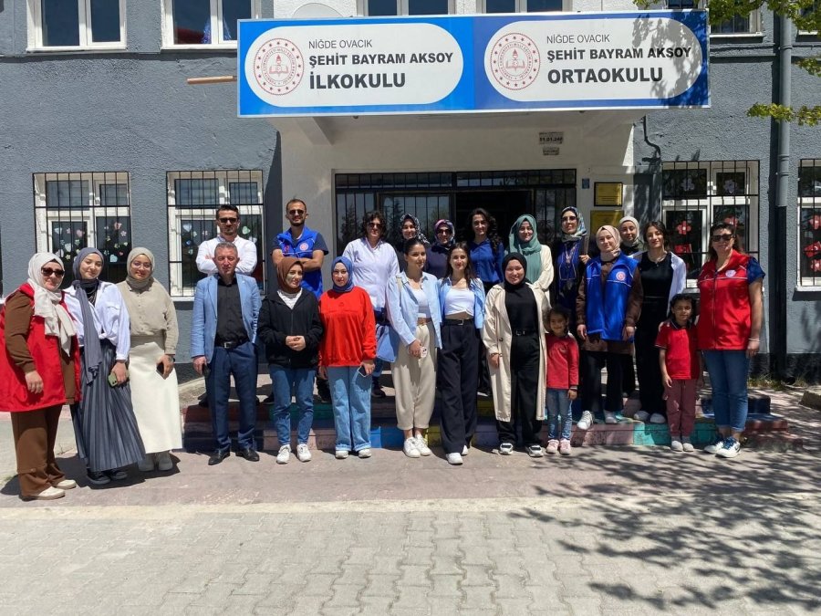 Niğde’de ‘merkezim Her Yerde’ Projesi İle Köy Okullarında Etkinlikler Yapılıyor