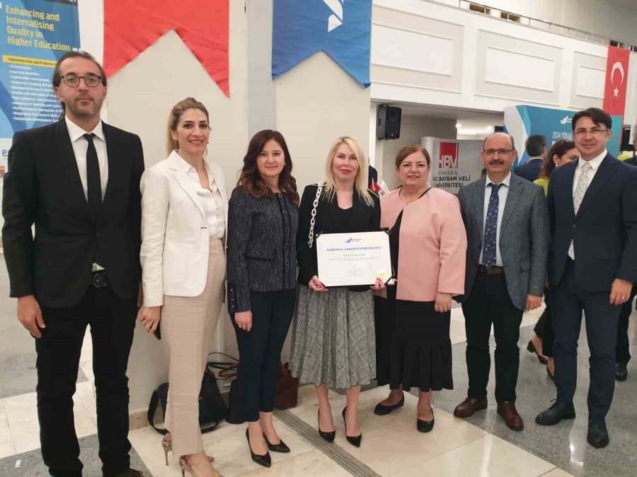 Akdeniz Üniversitesi’ne Yökak’tan 5 Yıllık Akreditasyon