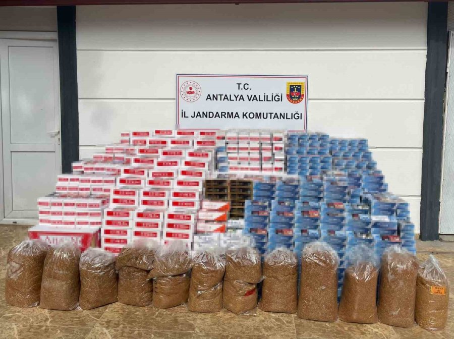 Jandarmadan Kaçak Sigara Ve Tütün Operasyonu