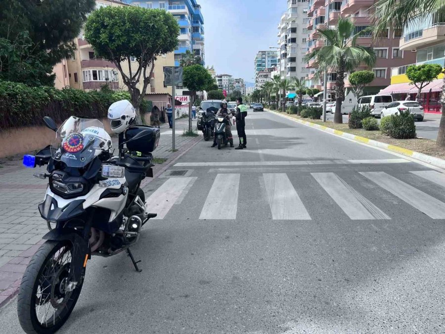 Alanya’da 5 Motosiklet Trafikten Men Edildi